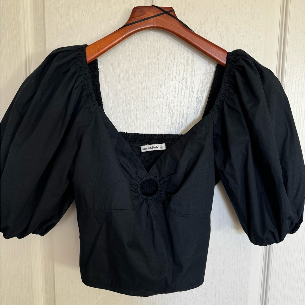 Abercrombie puff sleeve keyhole banded crop top